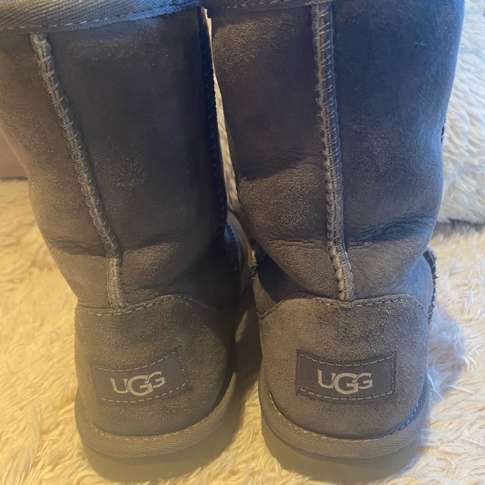 Ugg grey girls boots